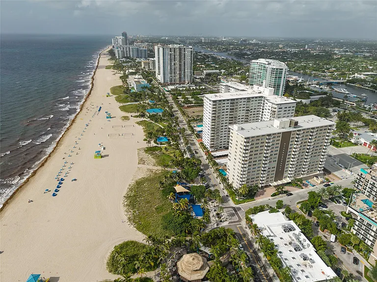 133 N Pompano Beach Blvd #501 — Photo 46