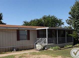 1632 Bear Creek Rd, Lancaster, TX 75146