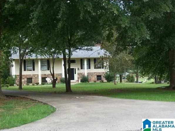 180 Pineview Cir, Cropwell, AL 35054