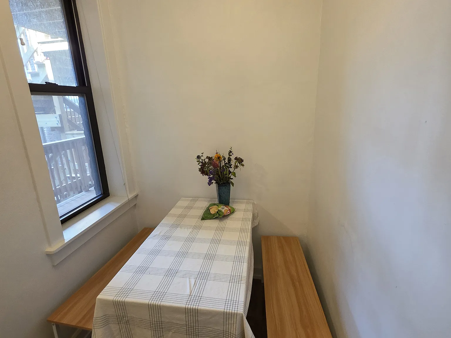 3 bed, 1150 sqft, $2,850 — Photo 4
