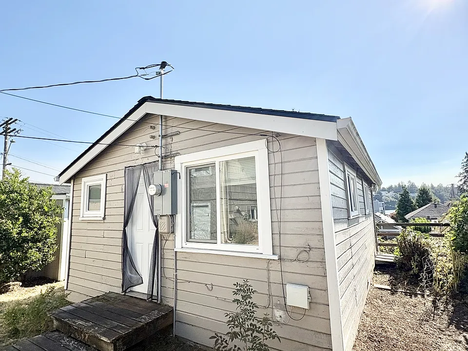 1548 Elizabeth Ave #6