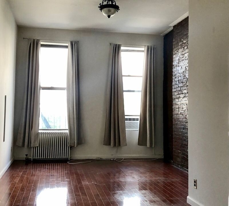 2nd image of 262 W 22nd St #9C