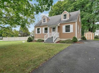 14 Kinderhook Dr, Poughkeepsie, NY 12603