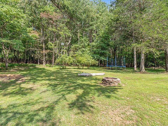 4th image of 757 Jefferson Dr