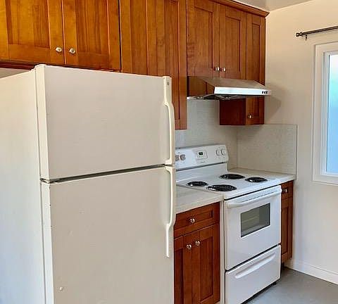 5th image of 1338 Baker St APT 6