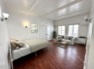 1025 S Orange Dr #204, Los Angeles, CA 90019