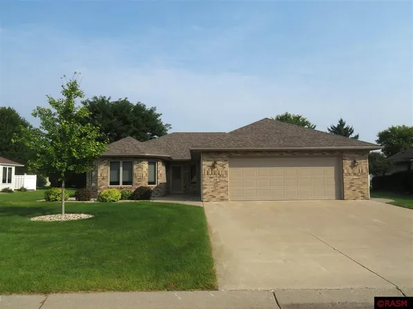 112 Sapphire Ct, Mankato, MN 56001