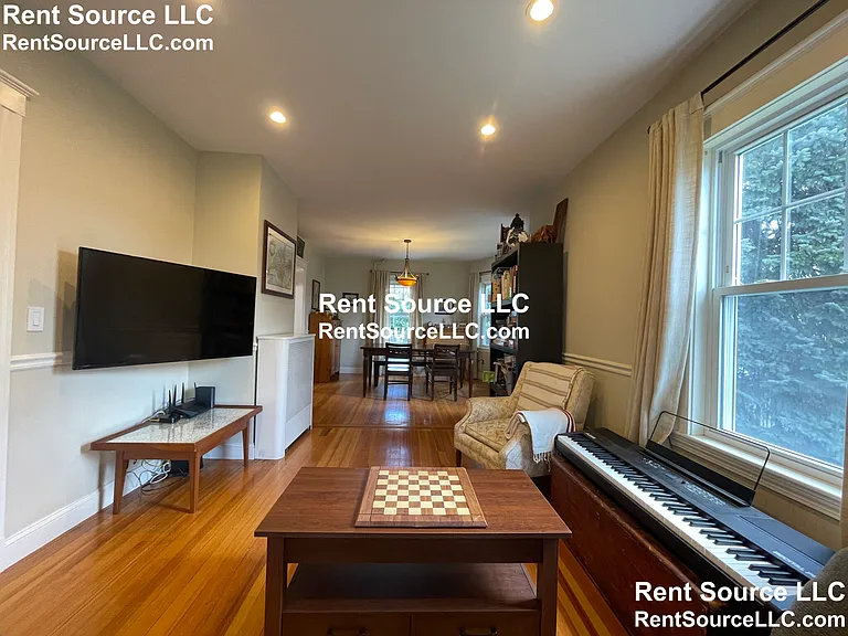 19 Tyler Ave — Photo 18