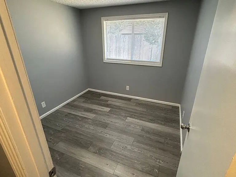 24783 Parkside Dr — Photo 19