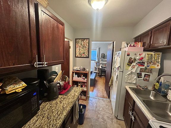 4th image of 4532 N Claremont Ave APT 3