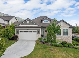 2002 E Pepper View Cir, Sandy, UT 84092