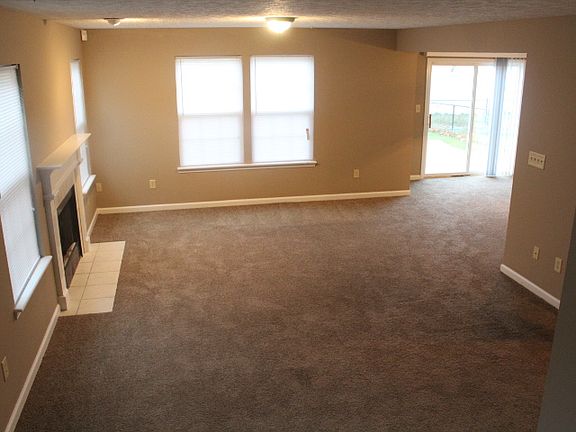 3rd image of 2318 Salem Park Dr