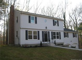 29 Colleen St, Killingly, CT 06239