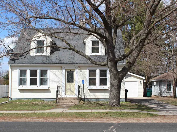 747 Maple Ave, Wild Rose, WI 54984