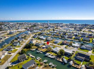 106 Bowen St, Atlantic Beach, NC 28512