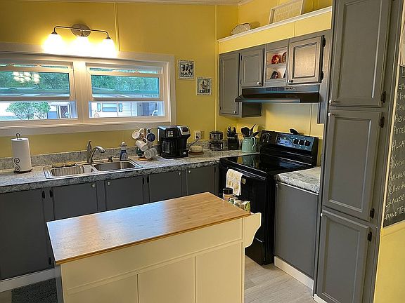 3rd image of 1308 Black Olive Dr