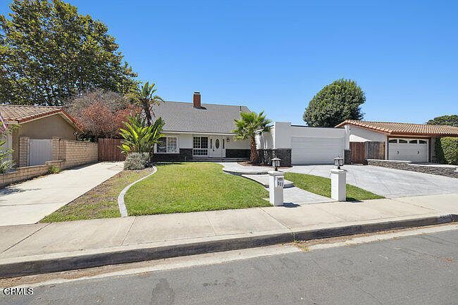 1st image of 861 E Dara St