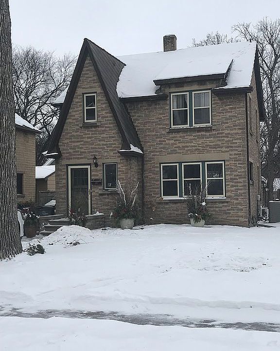 1st image of 523 4th Ave S