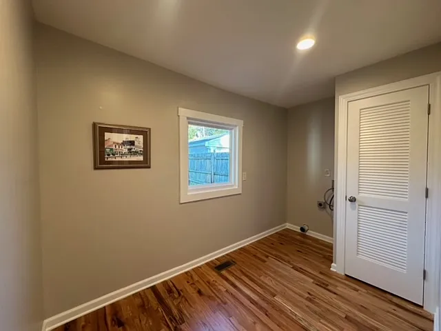 425 Meadow Park — Photo 11