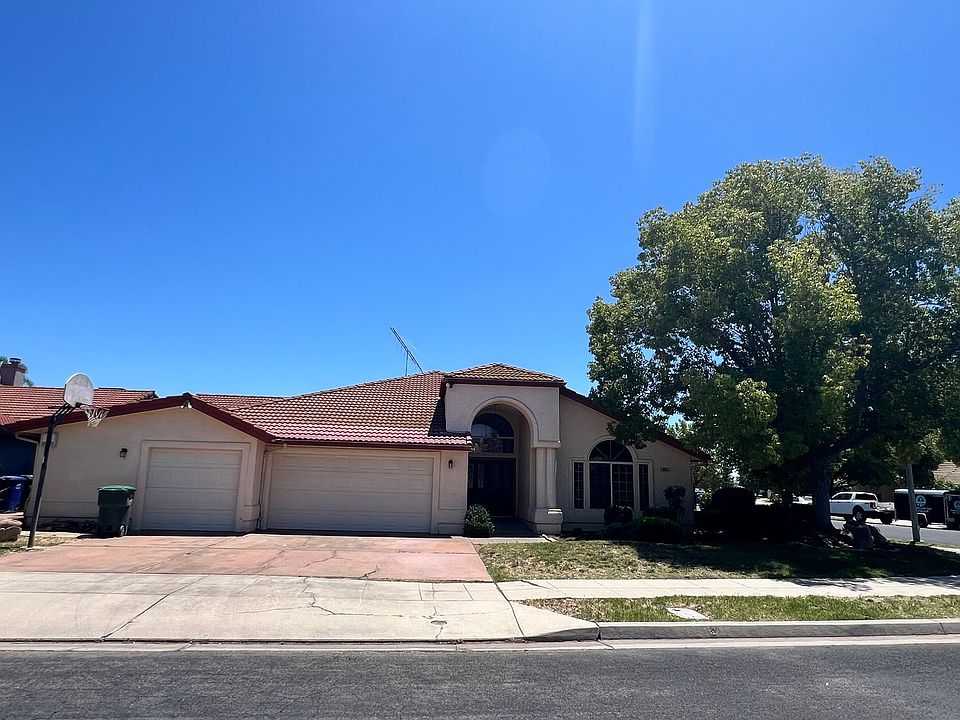 1st image of 901 Paintbrush Dr