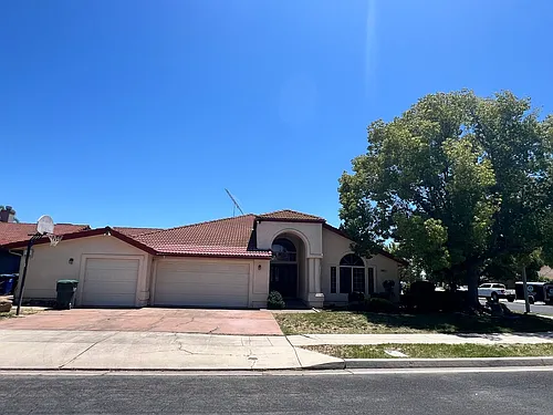 901 Paintbrush Dr Photo 1