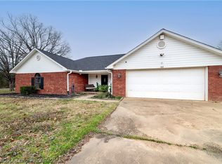 705 Wesley Ln, Muldrow, OK 74948