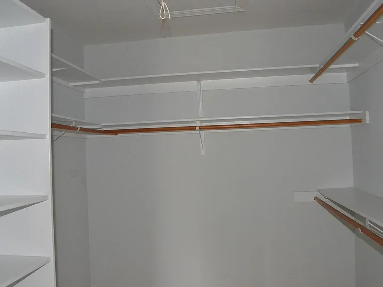 311 Columbia Pl E — Photo 9