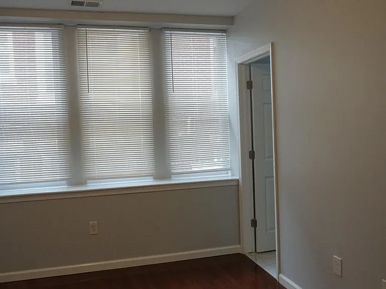 4945 Chestnut St #2 — Photo 7