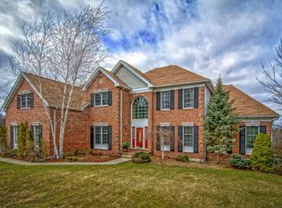 31 Long Dr, Westborough, MA 01581