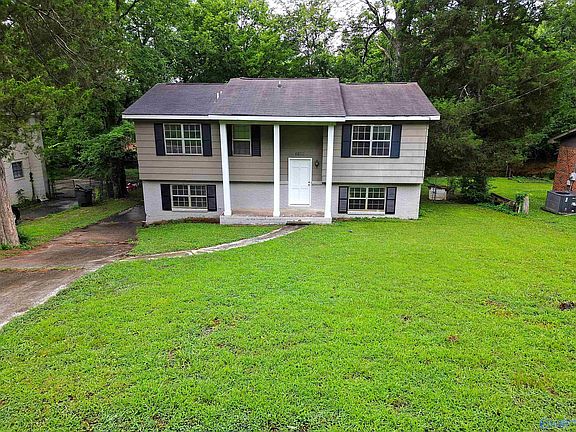 4th image of 3109 Delia Ln NW