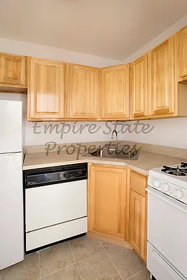 Rented by Empire State Properties | media 8