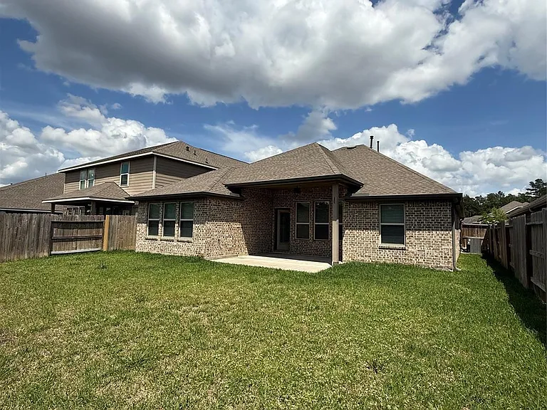 1562 Ancient Oak Ln — Photo 19