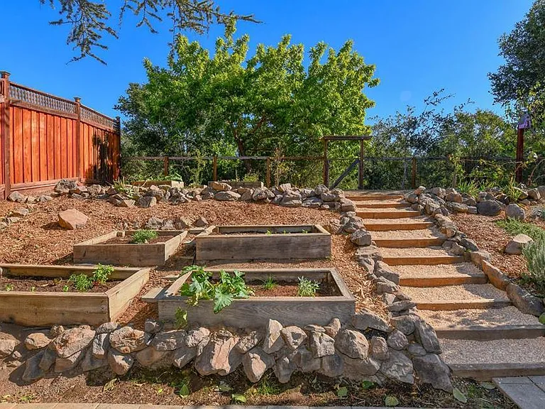 2416 Shoreline Dr — Photo 21