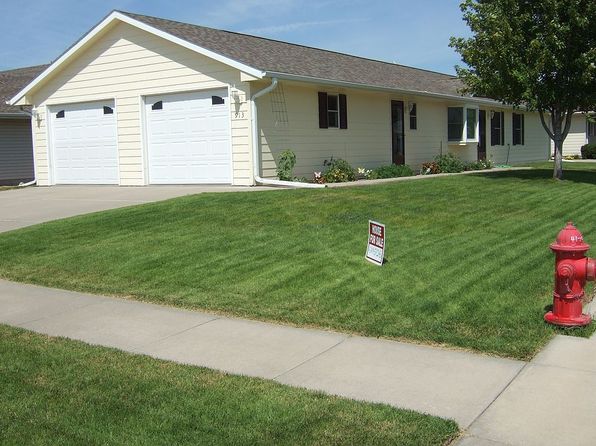 913 Janet Ln