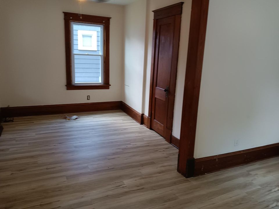 1st image of 1026 Park Ave