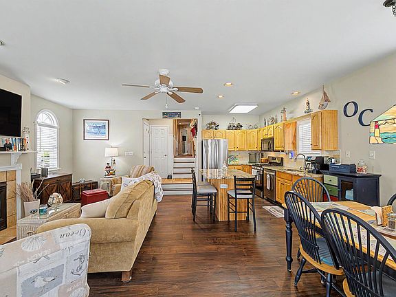 5th image of 1413 Haven Ave #A