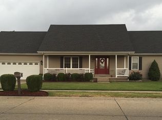 916 Plantation Blvd, Sikeston, MO 63801