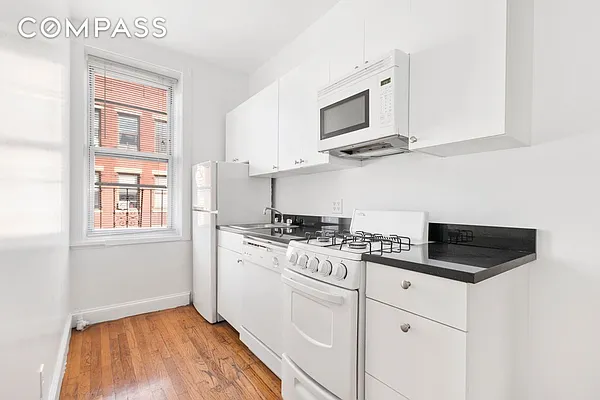 Rented by Compass | media 8