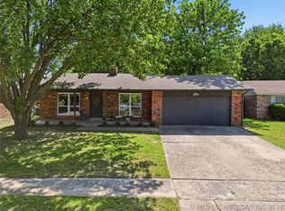 1636 S Pine Ave, Broken Arrow, OK 74012