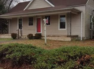 316 S 6th Ave, Mayodan, NC 27027