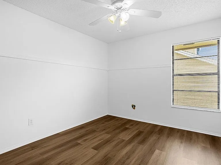 601 Tomlinson Ter — Photo 22