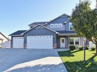 667 W Crescent St, Meridian, ID 83646