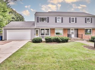 101 N Eastern Ave, Bartlett, IL 60103