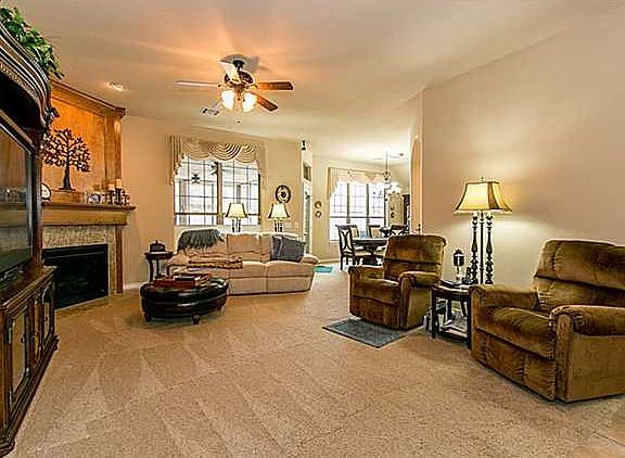 4th image of 16600 Brewster Ln