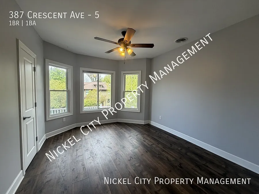 Building Photo - 387 Crescent Ave #5