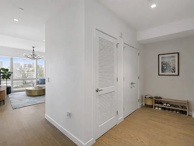 75 Park Ln #201 — Photo 10