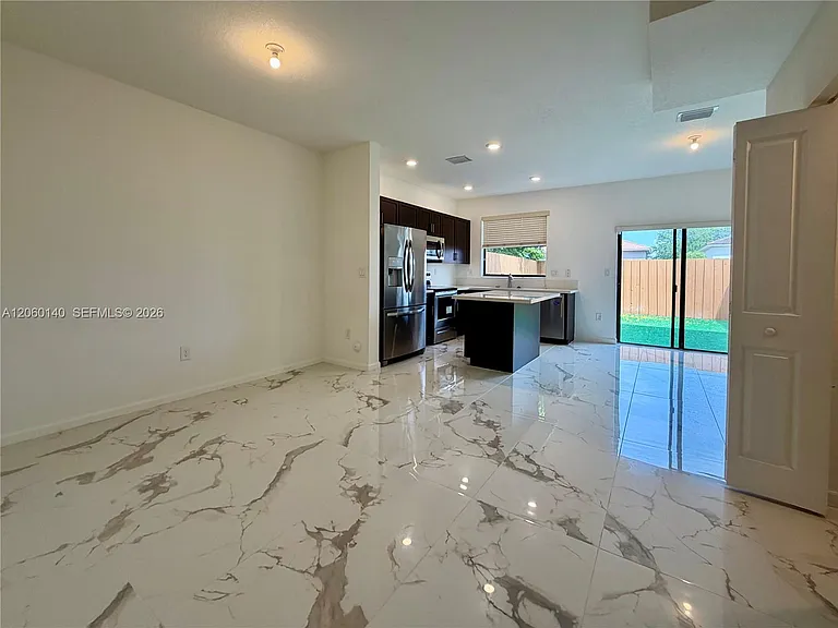 18110 SW 148th Rd — Photo 3