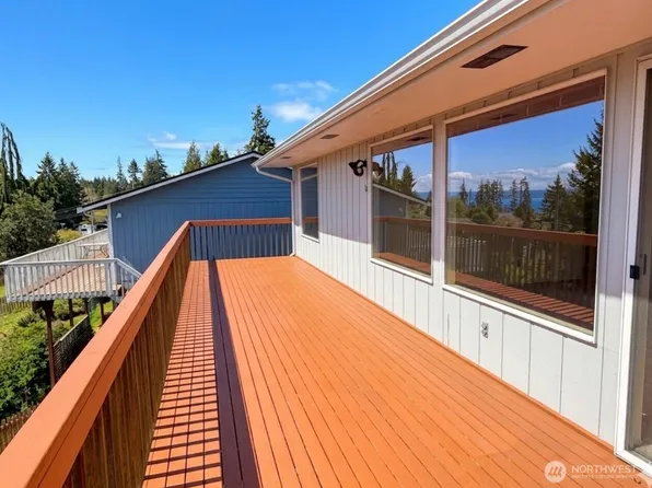 1256 Mount Baker Avenue, Camano Island, WA 98282