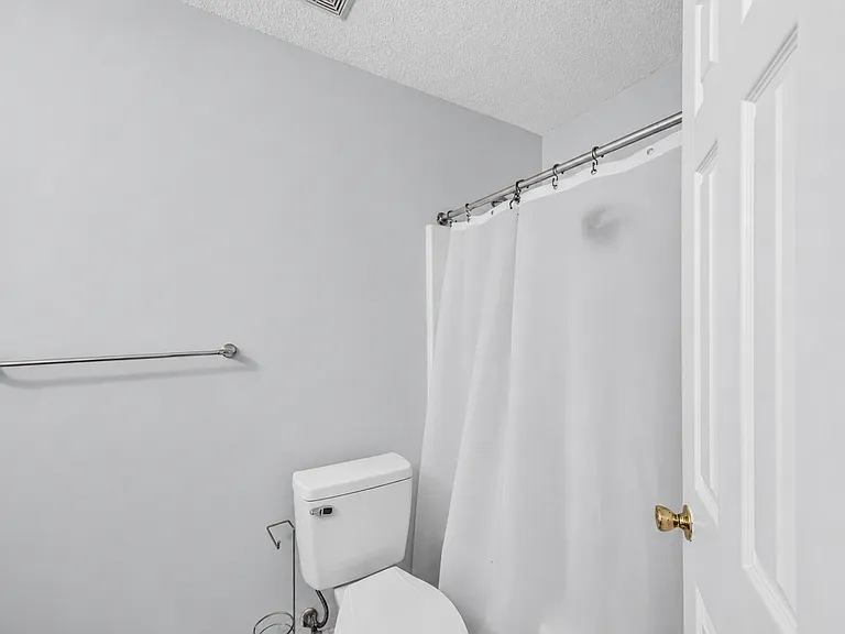 4810 Golden Leaf Ln — Photo 13