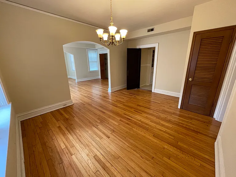 6817 Kingsbury Blvd — Photo 11